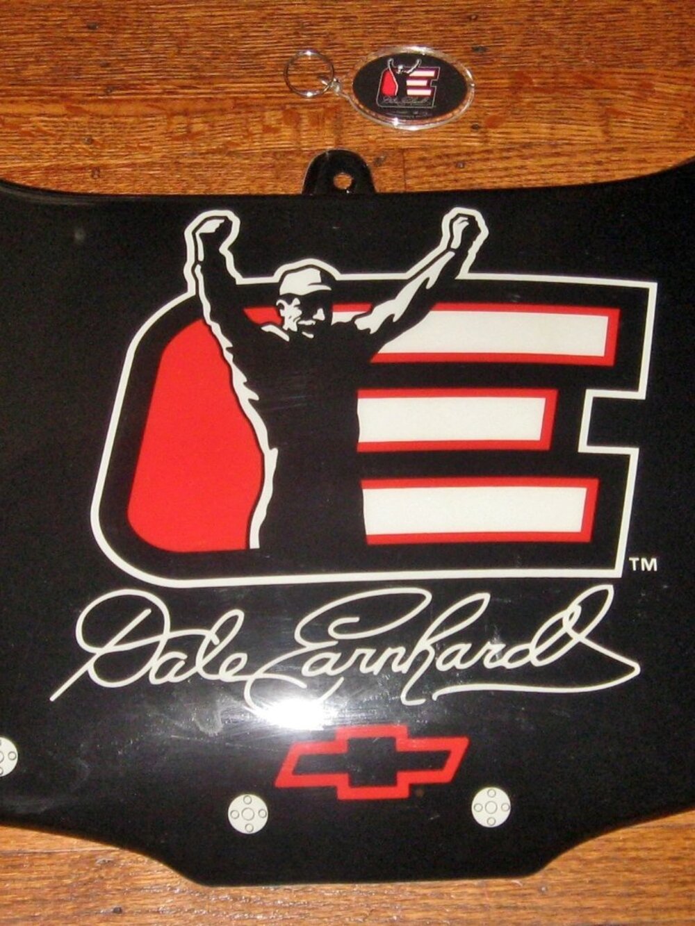 Dale Earnhardt Plastic Car Hood and Key Ring Nascar Souvenir Sports Room Decor